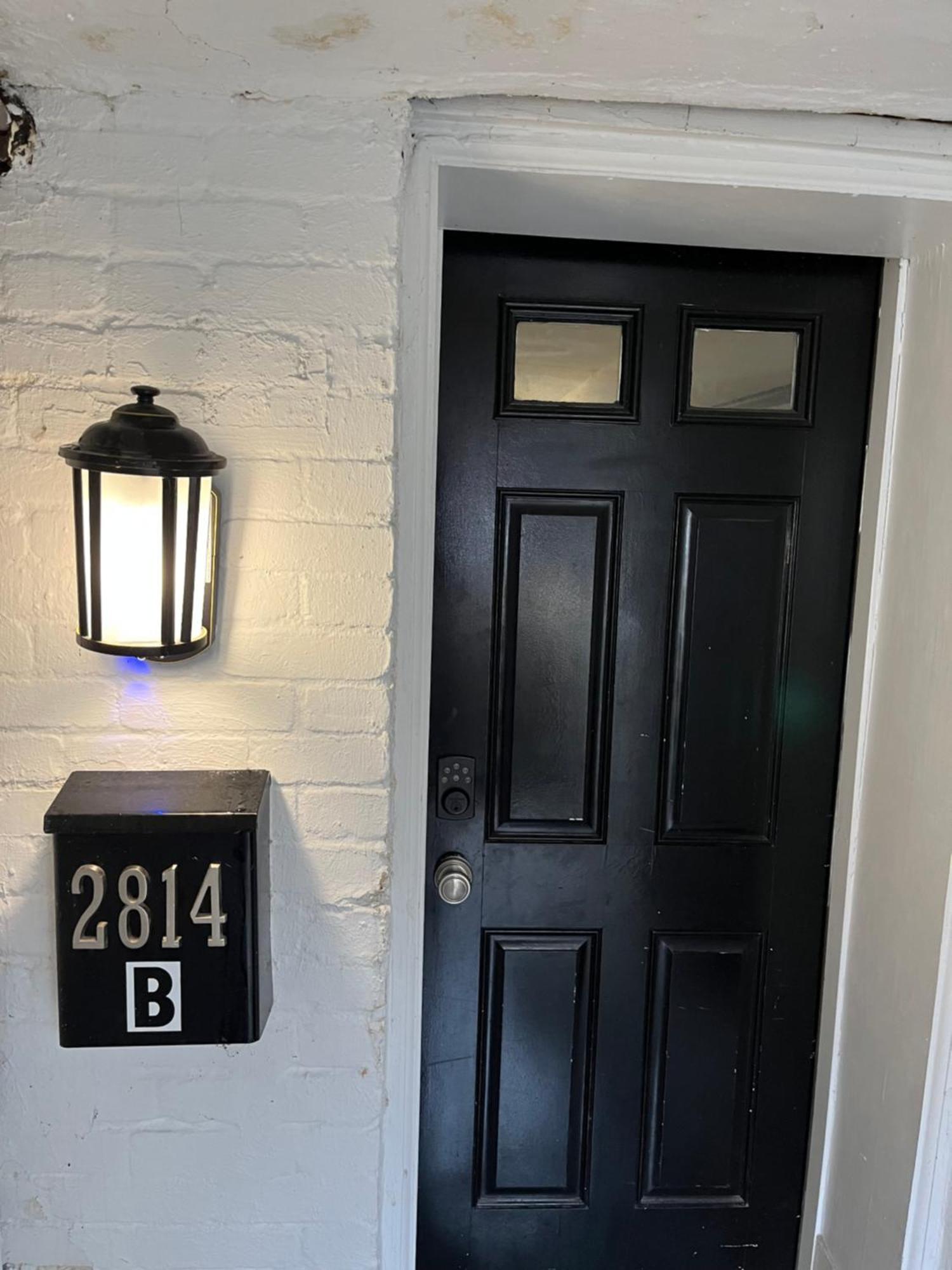 Lovely Remodeled 2bdrm Basement Appartement Washington